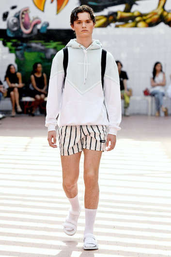 Fotoservizio/SS 2020/MEN/SFILATA/NUMERO 00/DP2/0