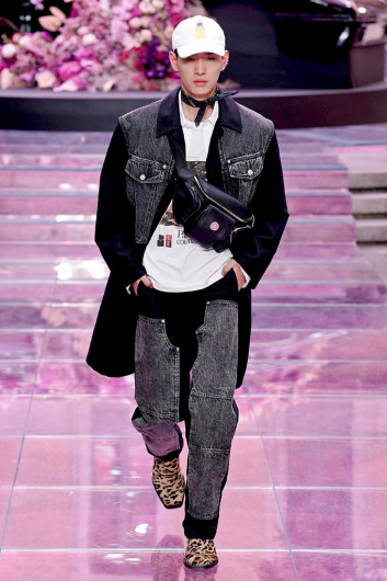 Fotoservizio/SS 2020/MEN/SFILATA/VERSACE/DP2/4