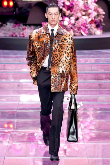 Fotoservizio/SS 2020/MEN/SFILATA/VERSACE/DP2/18