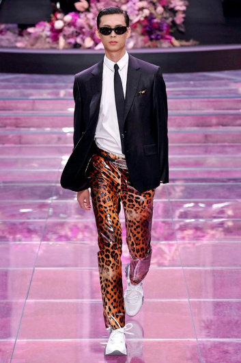 Fotoservizio/SS 2020/MEN/SFILATA/VERSACE/DP2/0