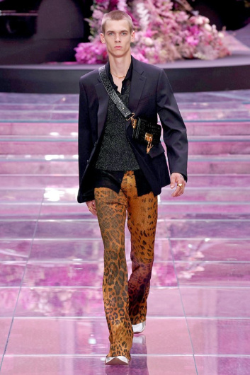 Fotoservizio/SS 2020/MEN/SFILATA/VERSACE/DP2/1