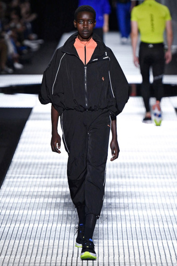 Fotoservizio/SS 2020/MEN/SFILATA/MARCELO BURLON COUNTY OF MILAN/DP2/4