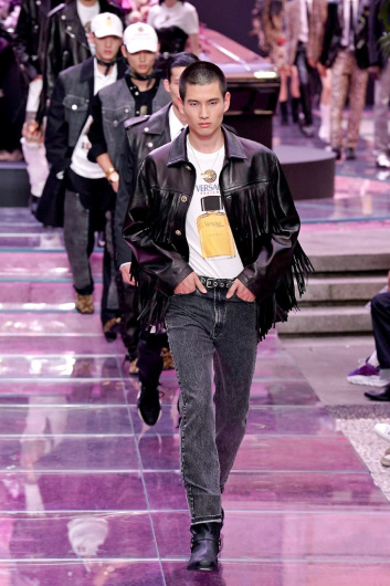 Fotoservizio/SS 2020/MEN/SFILATA/VERSACE/DP2/9
