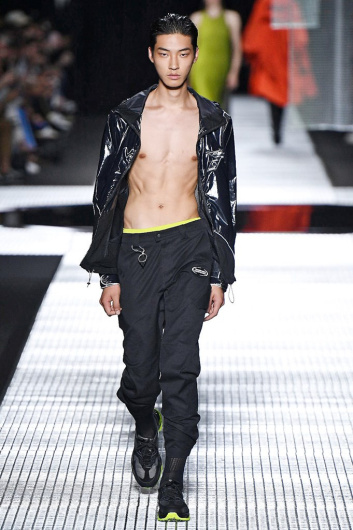 Fotoservizio/SS 2020/MEN/SFILATA/MARCELO BURLON COUNTY OF MILAN/DP2/8