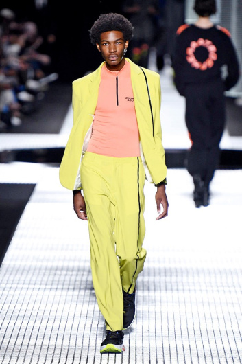 Fotoservizio/SS 2020/MEN/SFILATA/MARCELO BURLON COUNTY OF MILAN/DP2/1