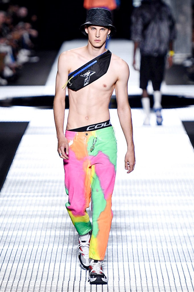 Fotoservizio/SS 2020/MEN/SFILATA/MARCELO BURLON COUNTY OF MILAN/DP2/6
