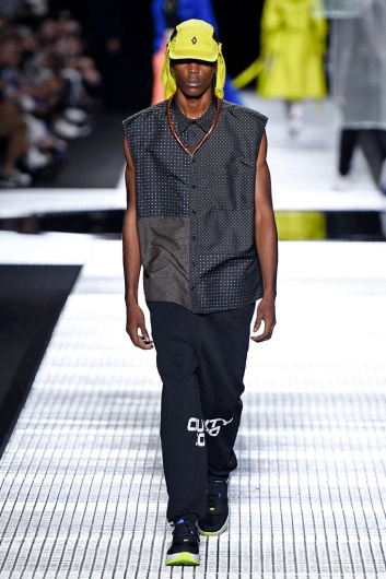 Fotoservizio/SS 2020/MEN/SFILATA/MARCELO BURLON COUNTY OF MILAN/DP2/1