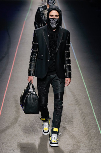 Fotoservizio/SS 2020/MEN/SFILATA/PHILIPP PLEIN/DP2/2