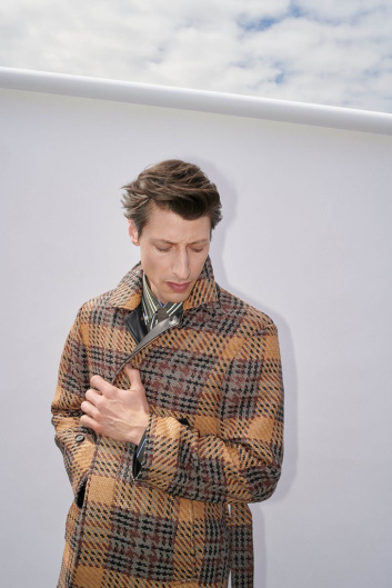 Fotoservizio/SS 2020/MEN/PRESENTAZIONE/BRIONI/DP2/3