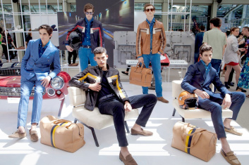 Fotoservizio/SS 2020/MEN/PRESENTAZIONE/TOD'S/DP2/8