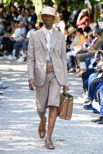 Fotoservizio/SS 2020/MEN/SFILATA/FENDI/DP2/1