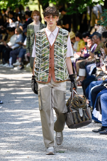 Fotoservizio/SS 2020/MEN/SFILATA/FENDI/DP2/11