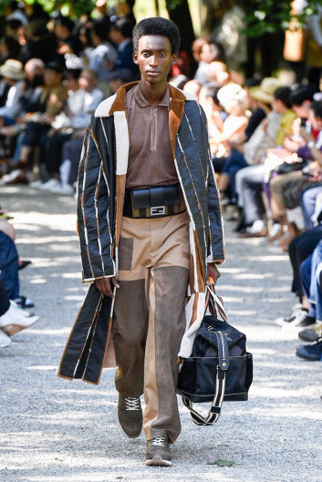 Fotoservizio/SS 2020/MEN/SFILATA/FENDI/DP2/0