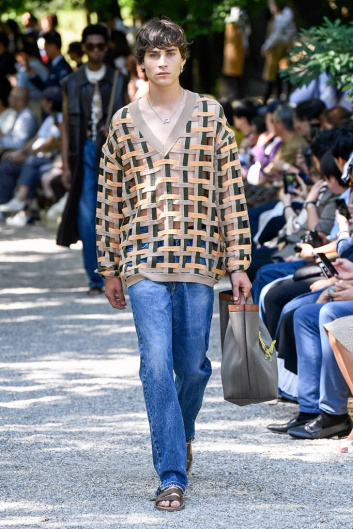 Fotoservizio/SS 2020/MEN/SFILATA/FENDI/DP2/17