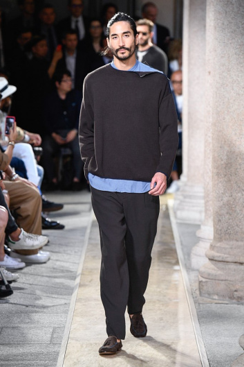 Fotoservizio/SS 2020/MEN/SFILATA/GIORGIO ARMANI/DP2/2
