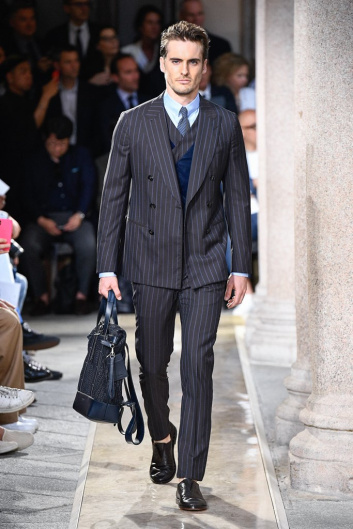 Fotoservizio/SS 2020/MEN/SFILATA/GIORGIO ARMANI/DP2/1