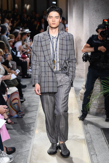 Fotoservizio/SS 2020/MEN/SFILATA/GIORGIO ARMANI/DP2/8