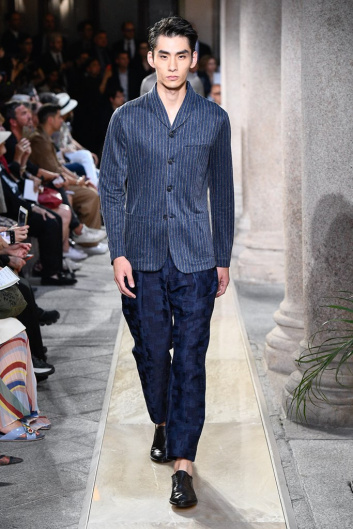 Fotoservizio/SS 2020/MEN/SFILATA/GIORGIO ARMANI/DP2/10