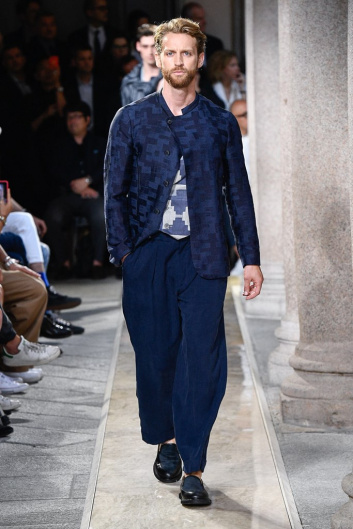 Fotoservizio/SS 2020/MEN/SFILATA/GIORGIO ARMANI/DP2/15