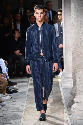 Fotoservizio/SS 2020/MEN/SFILATA/GIORGIO ARMANI/DP2/5