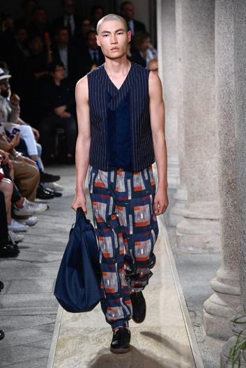 Fotoservizio/SS 2020/MEN/SFILATA/GIORGIO ARMANI/DP2/3
