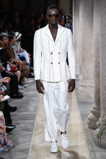 Fotoservizio/SS 2020/MEN/SFILATA/GIORGIO ARMANI/DP2/23