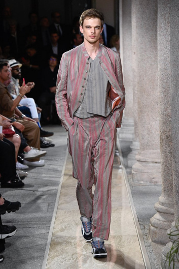 Fotoservizio/SS 2020/MEN/SFILATA/GIORGIO ARMANI/DP2/40
