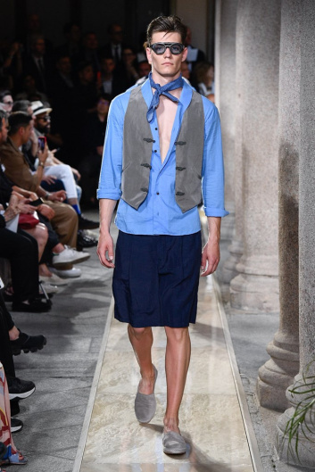Fotoservizio/SS 2020/MEN/SFILATA/GIORGIO ARMANI/DP2/3