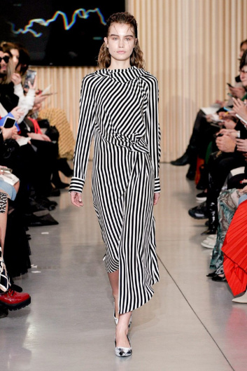 Fotoservizio/FW 20-21/WOMEN/SFILATA/GILBERTO CALZOLARI/DP2/4