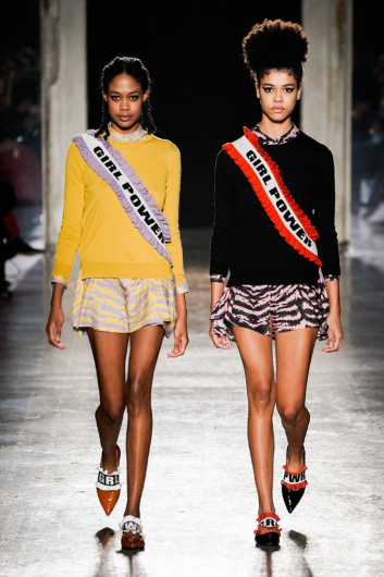 Fotoservizio/FW 20-21/WOMEN/SFILATA/ULTRÀCHIC/DP2/0