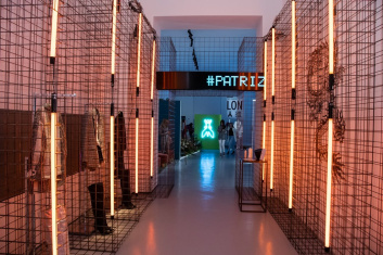 Fotoservizio/FW 20-21/WOMEN/PRESENTAZIONE/PATRIZIA PEPE/DP2/1