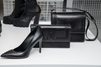 Fotoservizio/FW 20-21/WOMEN/PRESENTAZIONE/PATRIZIA PEPE/DP2/50