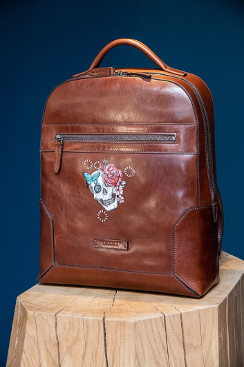 Fotoservizio/FW 20-21/WOMEN/PRESENTAZIONE/THE BRIDGE/DP2/10