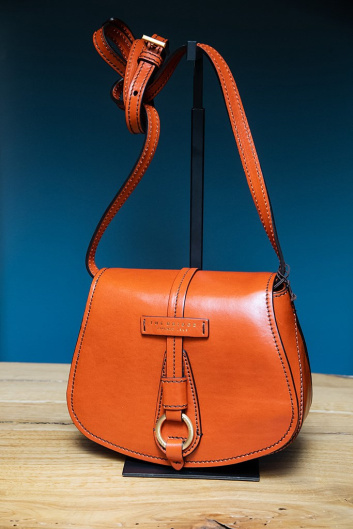 Fotoservizio/FW 20-21/WOMEN/PRESENTAZIONE/THE BRIDGE/DP2/25