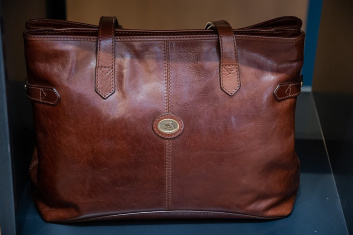 Fotoservizio/FW 20-21/WOMEN/PRESENTAZIONE/THE BRIDGE/DP2/33