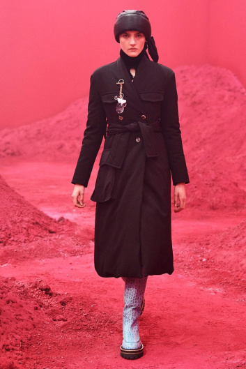 Fotoservizio/FW 20-21/WOMEN/SFILATA/MONCLER/DP2/2