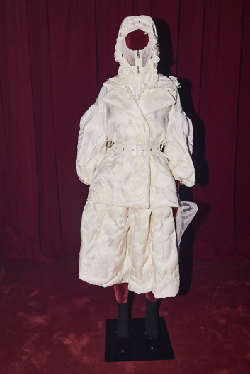 Fotoservizio/FW 20-21/WOMEN/SFILATA/MONCLER/DP2/24