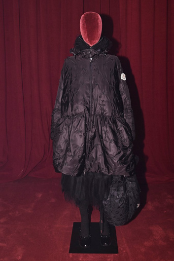 Fotoservizio/FW 20-21/WOMEN/SFILATA/MONCLER/DP2/32