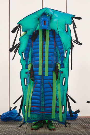 Fotoservizio/FW 20-21/WOMEN/SFILATA/MONCLER/DP2/37