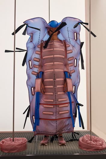 Fotoservizio/FW 20-21/WOMEN/SFILATA/MONCLER/DP2/39