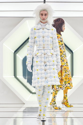 Fotoservizio/FW 20-21/WOMEN/SFILATA/MONCLER/DP2/48