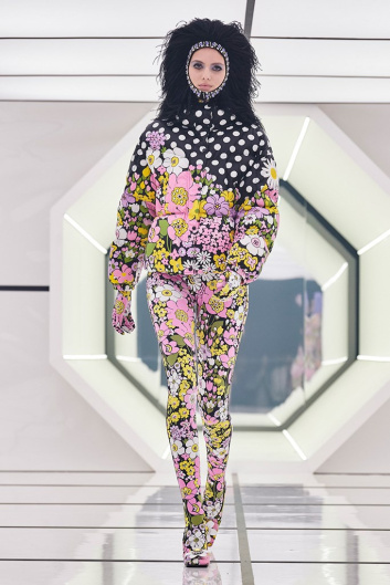 Fotoservizio/FW 20-21/WOMEN/SFILATA/MONCLER/DP2/15