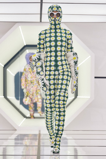 Fotoservizio/FW 20-21/WOMEN/SFILATA/MONCLER/DP2/12