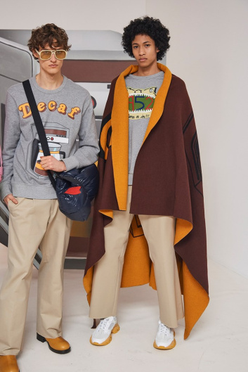 Fotoservizio/FW 20-21/WOMEN/SFILATA/MONCLER/DP2/24