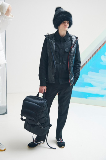 Fotoservizio/FW 20-21/WOMEN/SFILATA/MONCLER/DP2/33