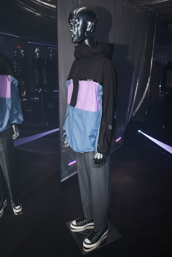 Fotoservizio/FW 20-21/WOMEN/SFILATA/MONCLER/DP2/77