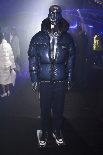 Fotoservizio/FW 20-21/WOMEN/SFILATA/MONCLER/DP2/84