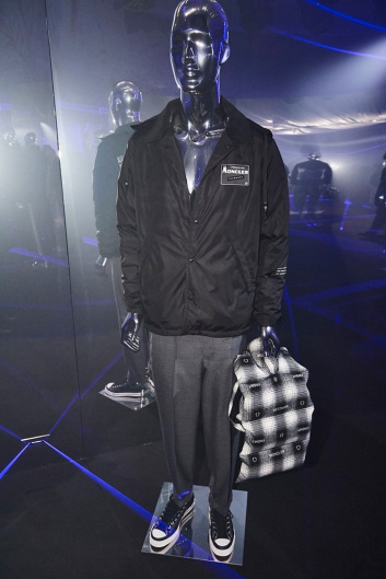 Fotoservizio/FW 20-21/WOMEN/SFILATA/MONCLER/DP2/88