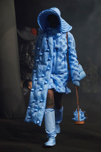 Fotoservizio/FW 20-21/WOMEN/SFILATA/MONCLER/DP2/94