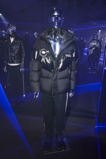 Fotoservizio/FW 20-21/WOMEN/SFILATA/MONCLER/DP2/89